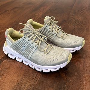 On Women’s Running Shoes